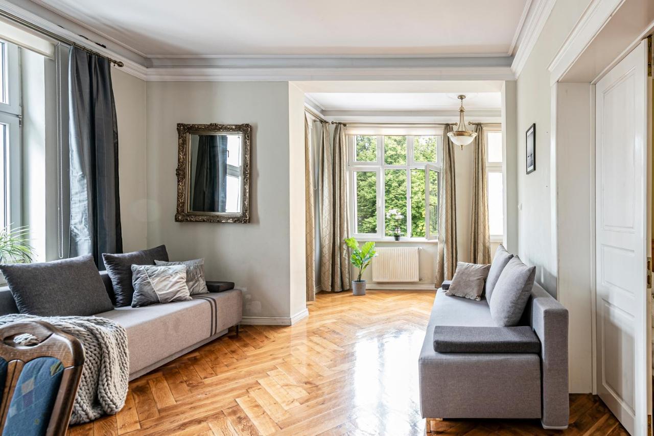 Apartment Grand Happy Hours